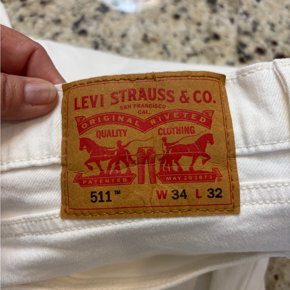 Levi's 511 Men's 34 Waist Slim White Jeans - Picture 13 of 15